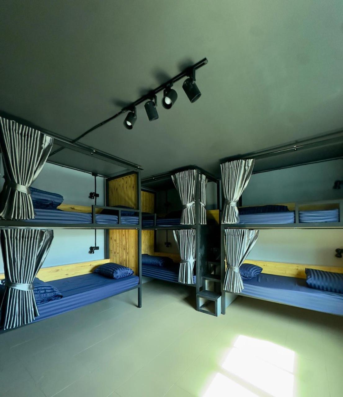 Champagne Hostel & Cafe باتايا المظهر الخارجي الصورة