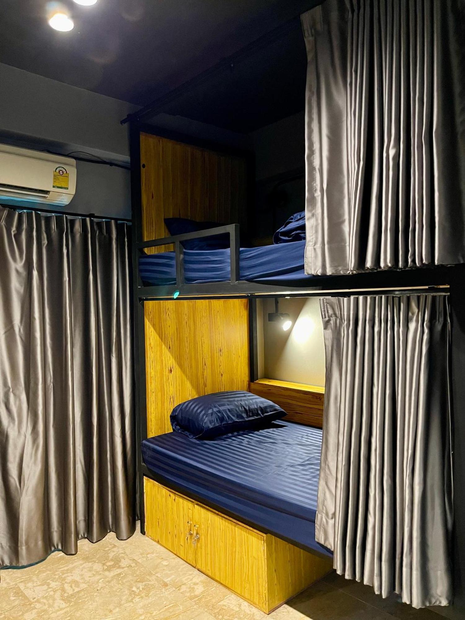 Champagne Hostel & Cafe باتايا المظهر الخارجي الصورة