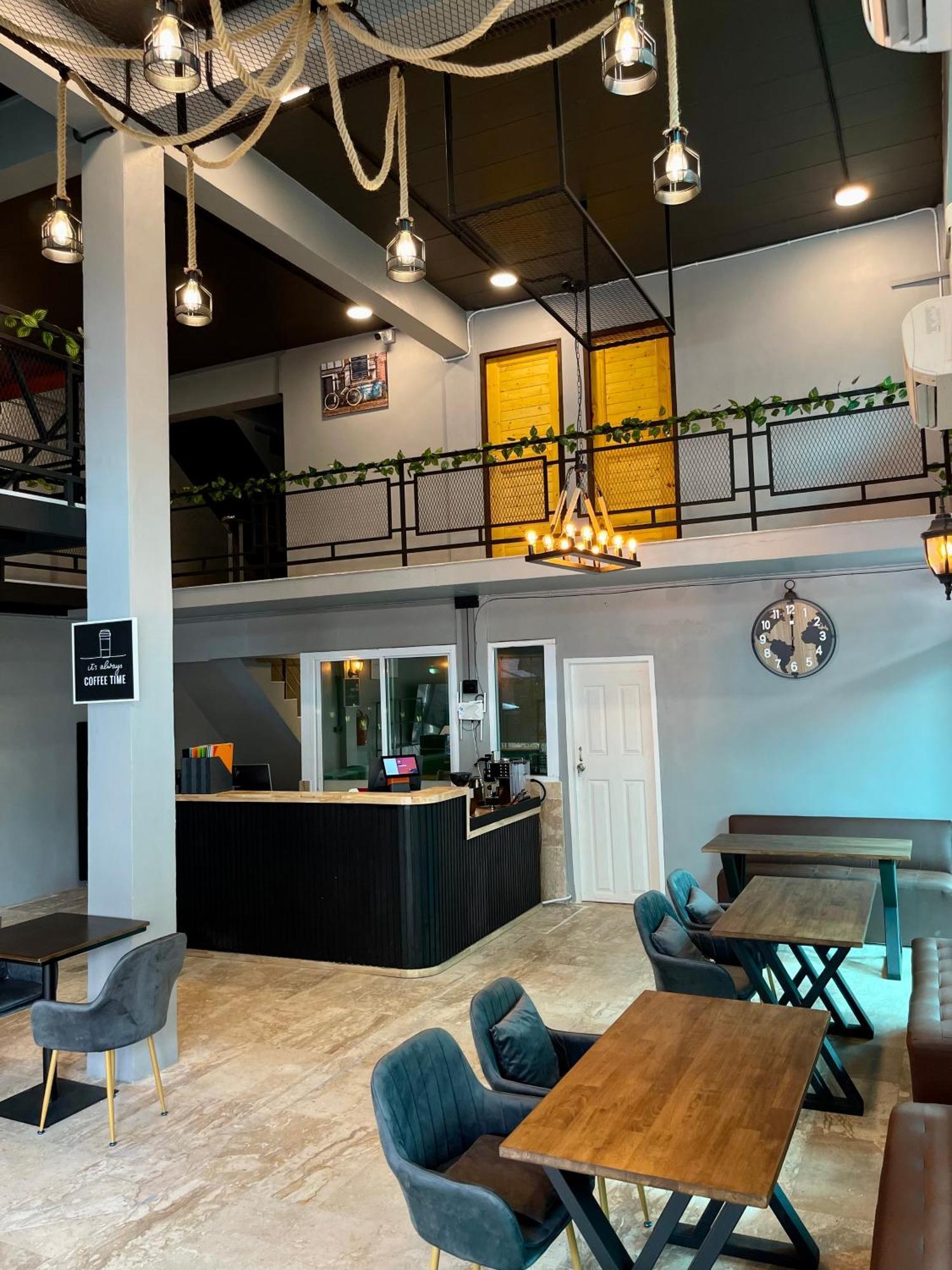 Champagne Hostel & Cafe باتايا المظهر الخارجي الصورة