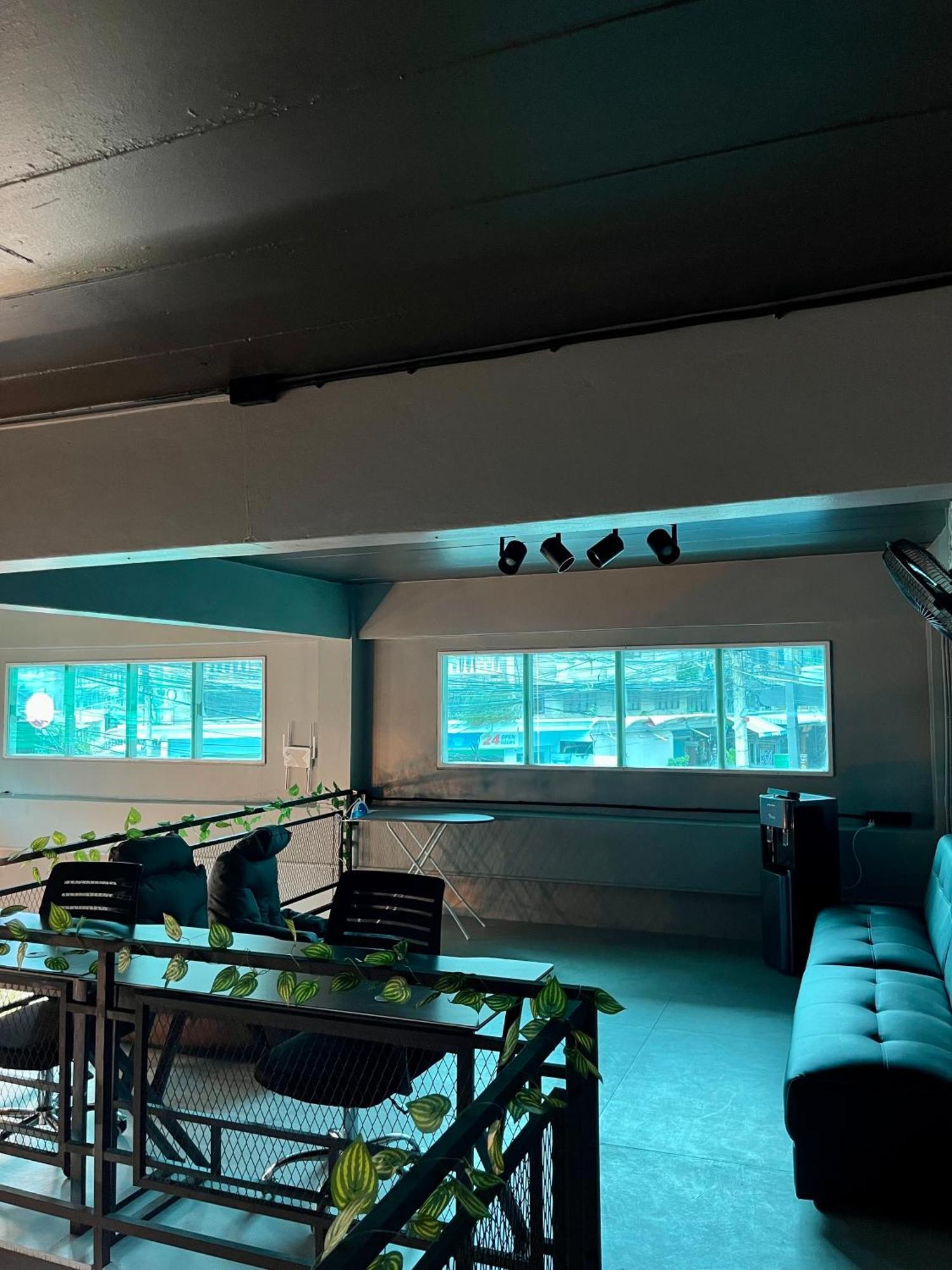 Champagne Hostel & Cafe باتايا المظهر الخارجي الصورة