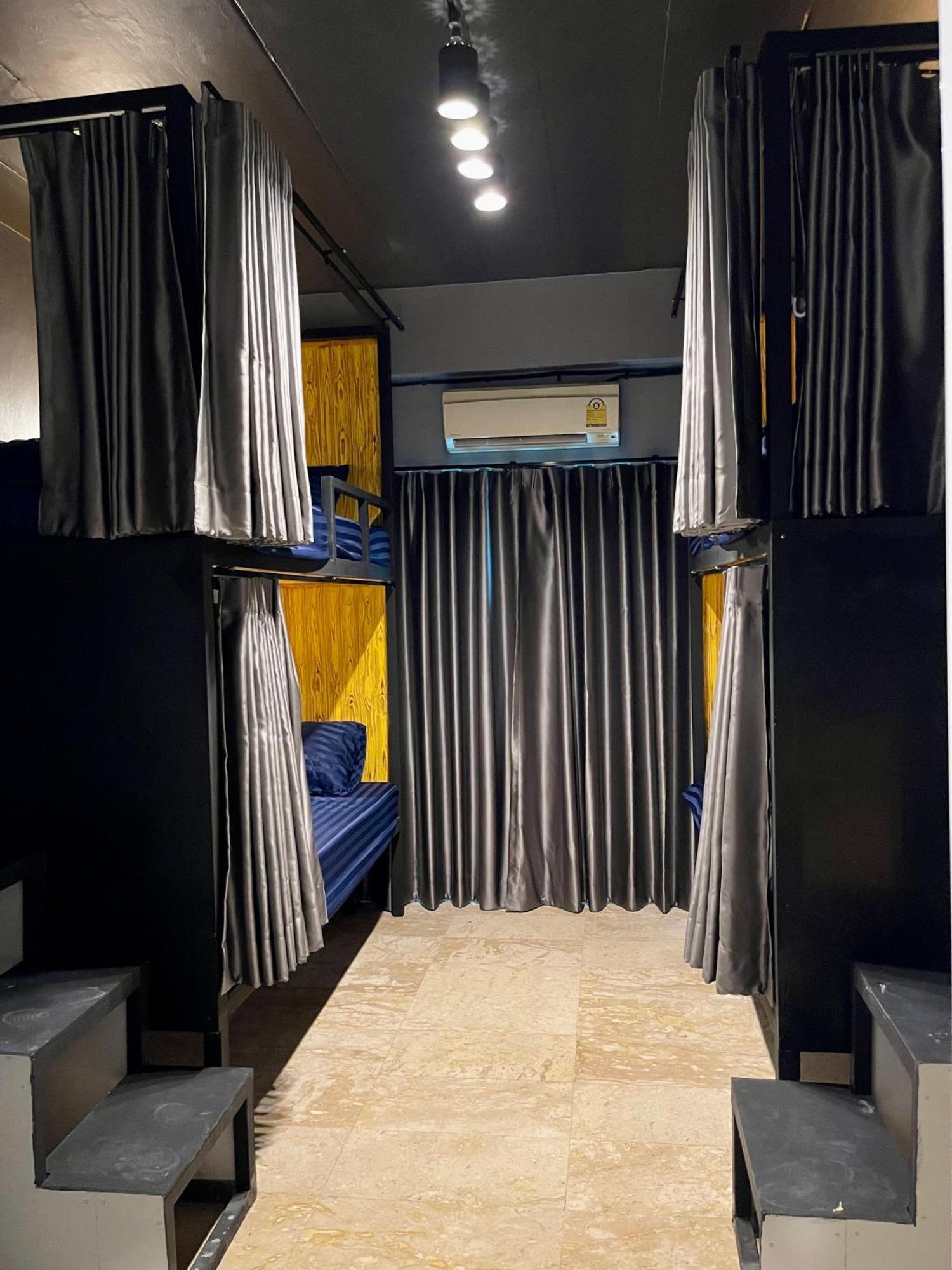 Champagne Hostel & Cafe باتايا المظهر الخارجي الصورة