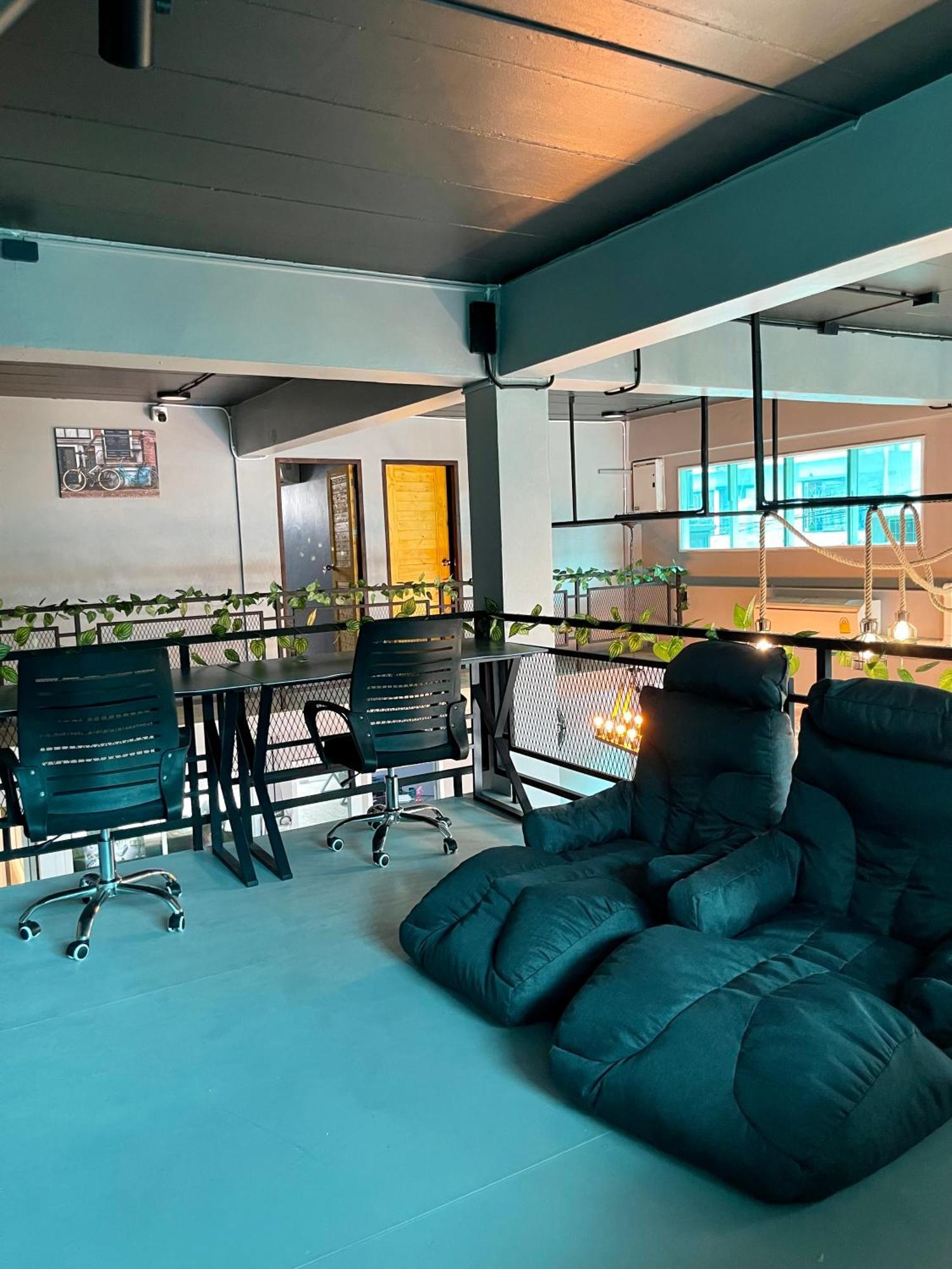 Champagne Hostel & Cafe باتايا المظهر الخارجي الصورة