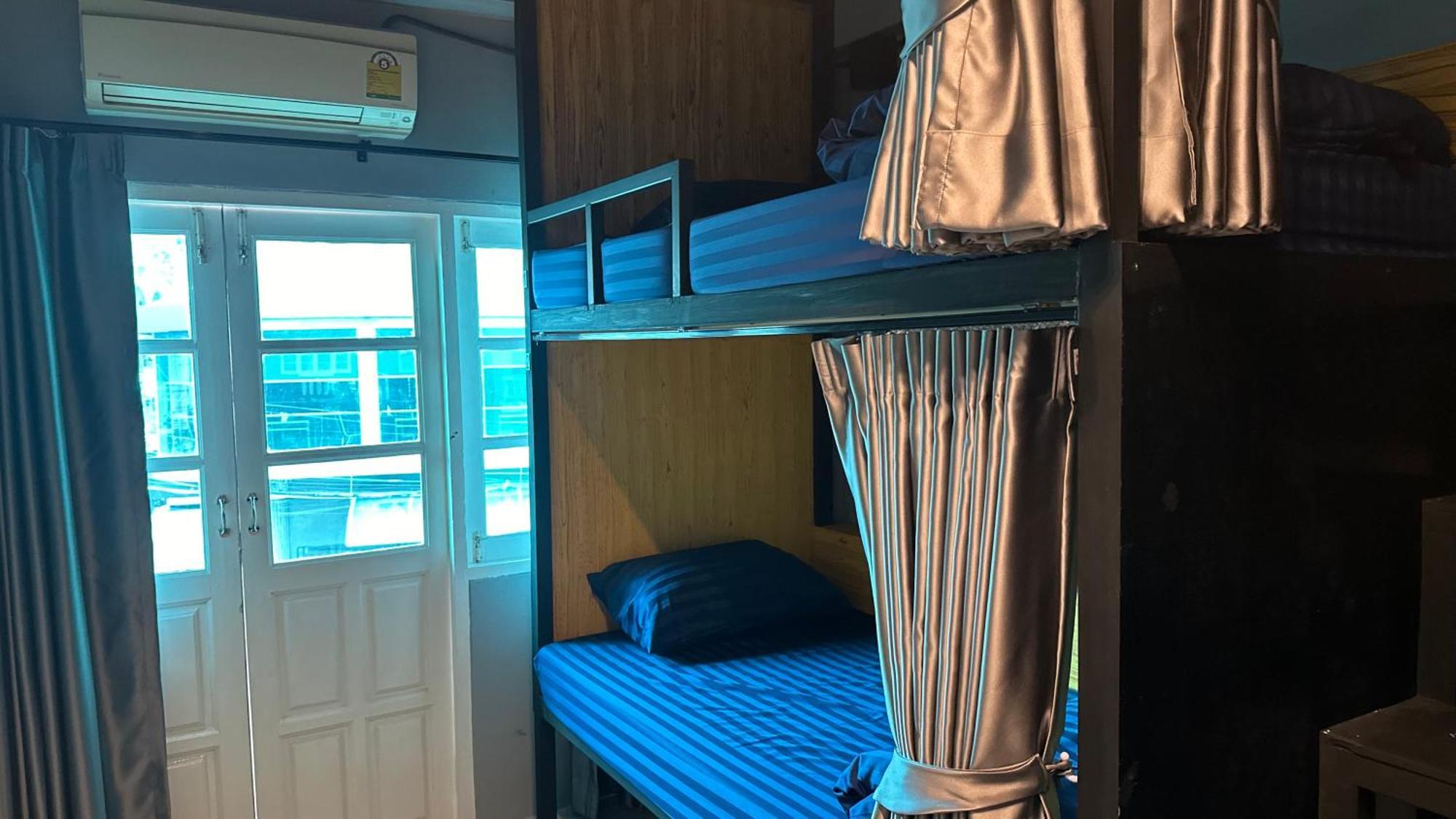Champagne Hostel & Cafe باتايا المظهر الخارجي الصورة
