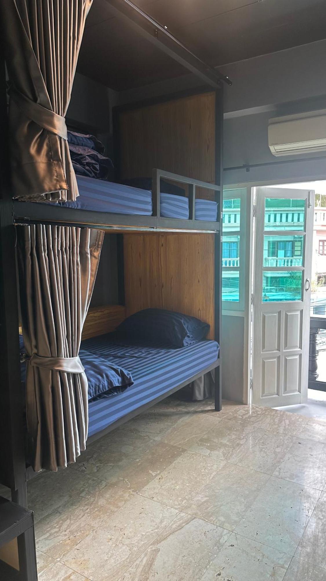 Champagne Hostel & Cafe باتايا المظهر الخارجي الصورة