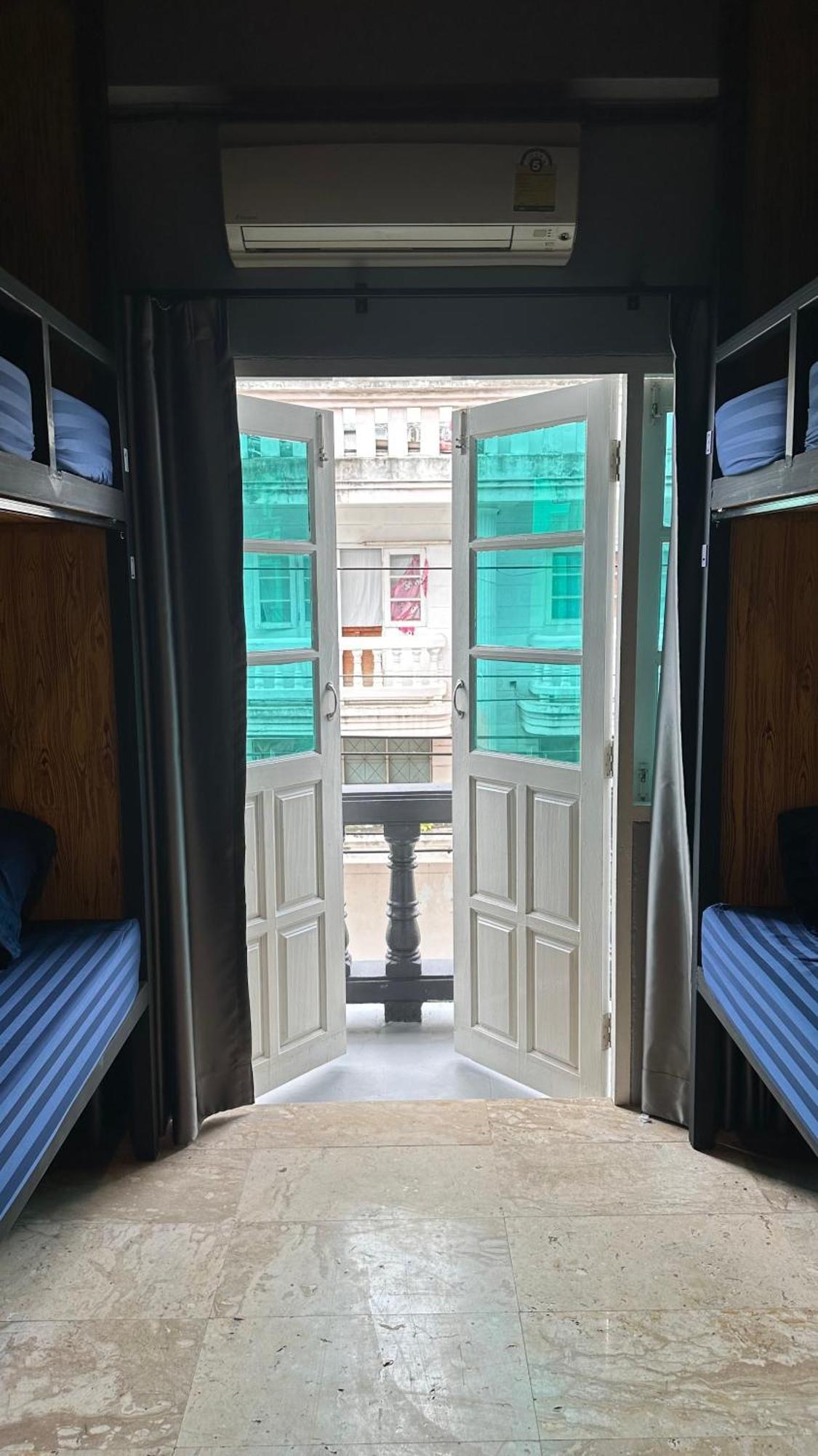 Champagne Hostel & Cafe باتايا المظهر الخارجي الصورة