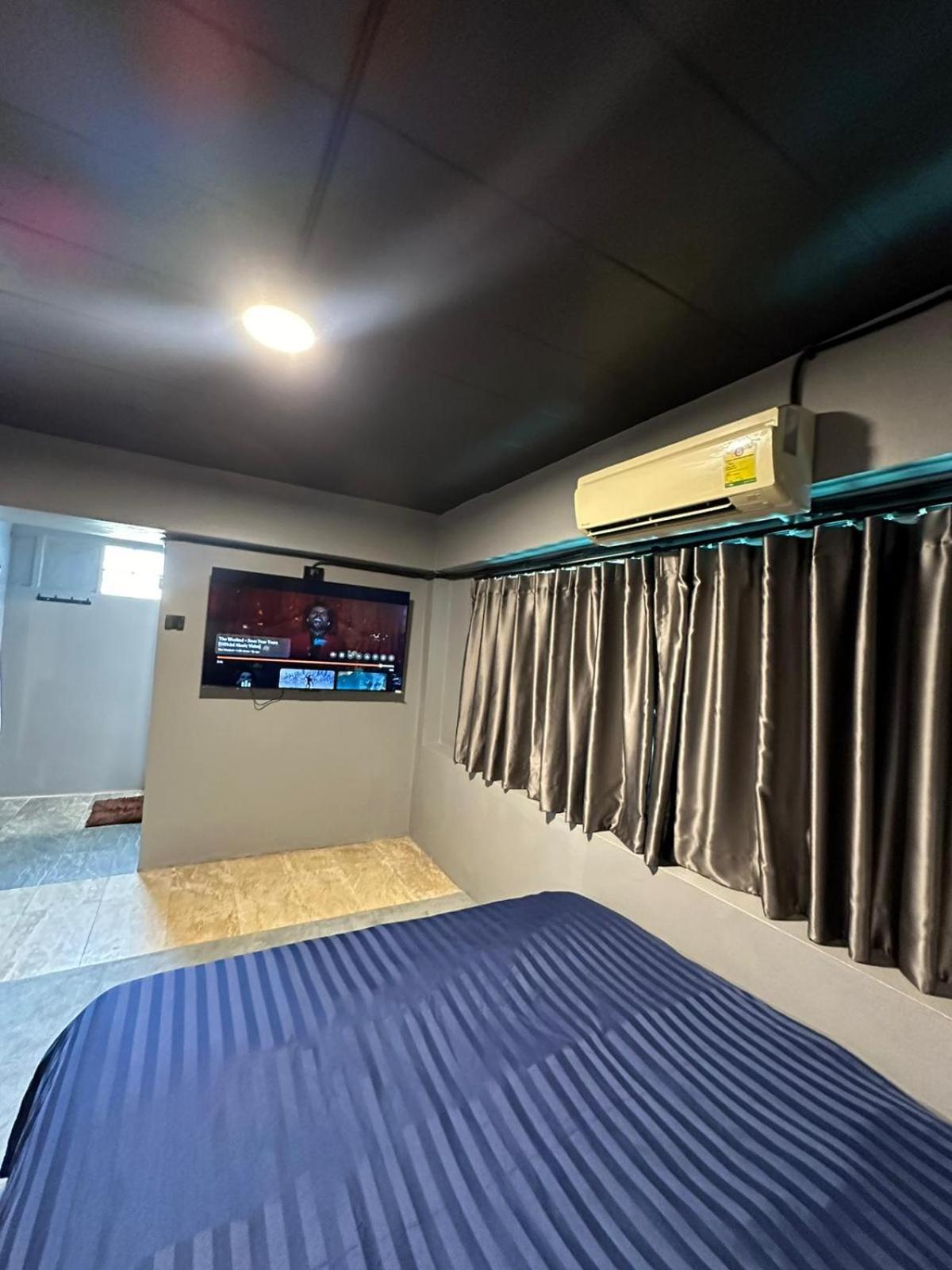Champagne Hostel & Cafe باتايا المظهر الخارجي الصورة